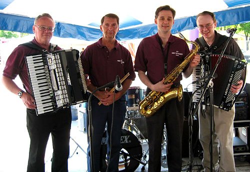 The Mike Schneider Band - Milwaukee, WI